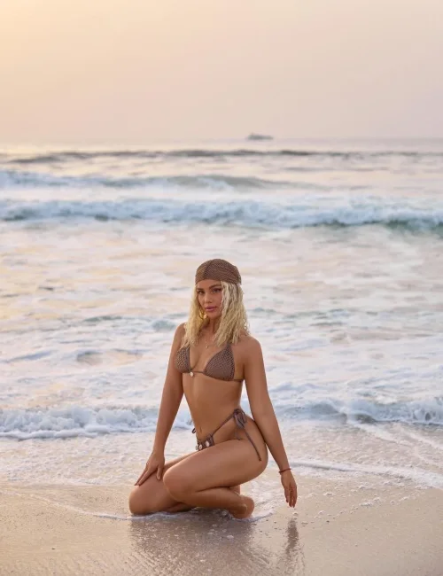 Paige photo 6, slavic, average, blonde hair, 165 cm, 57 kg, Small bust, Hong Kong