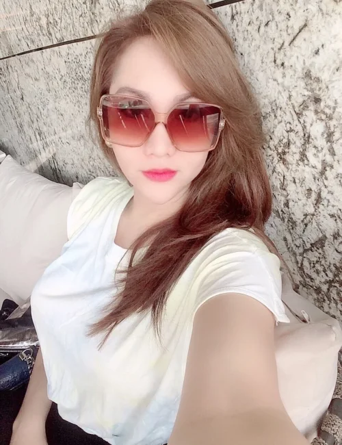 Estelle photo 12, average, brunette, 168 cm, 58 kg, Medium bust, Hong Kong