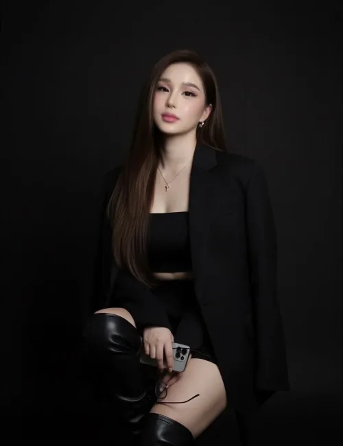 Kelsey photo 12, asian, athletic, brunette, 167 cm, 57 kg, Medium bust, Hong Kong