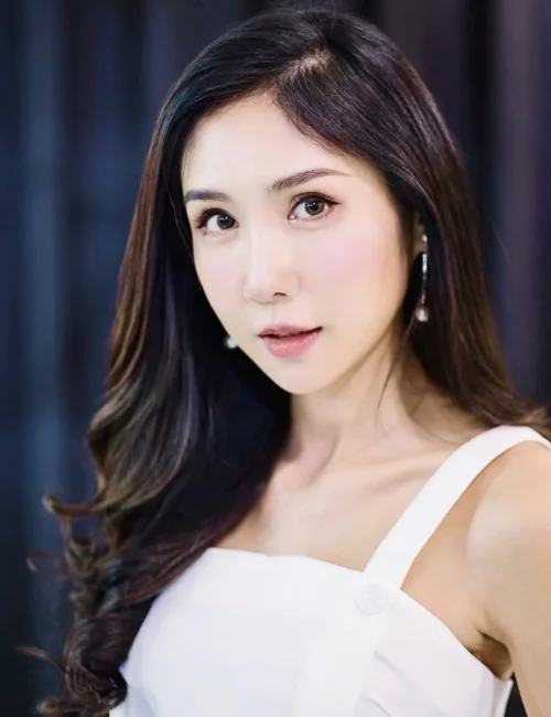 Savannah photo 8, asian, athletic, brunette, 170 cm, 58 kg, Medium bust, Hong Kong