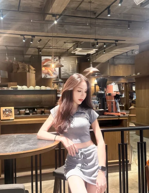 Chom photo 3, asian, athletic, brunette, 167 cm, 55 kg, Small bust, Hong Kong