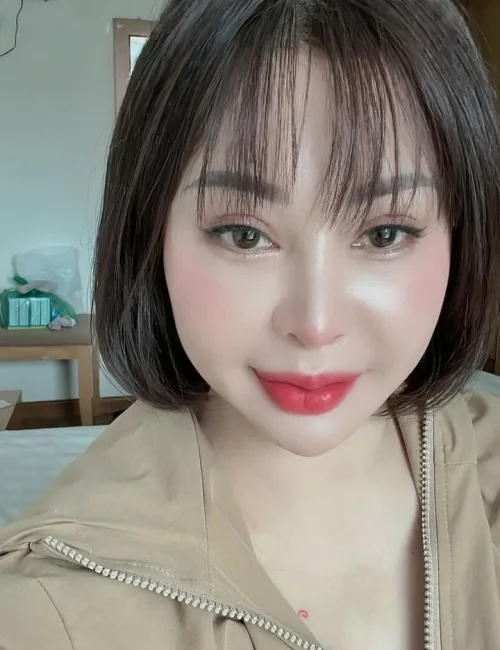 Mie photo 7, asian, busty, brunette, 166 cm, 56 kg, Large bust, Hong Kong