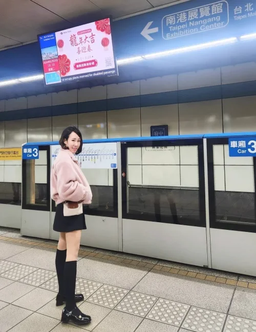 Tangmo photo 4, slavic, average, black hair, 166 cm, 57 kg, Medium bust, Hong Kong