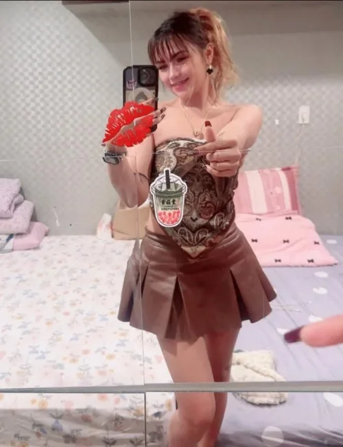 Anita photo 3, asian, busty, brunette, 162 cm, 53 kg, Large bust, Hong Kong