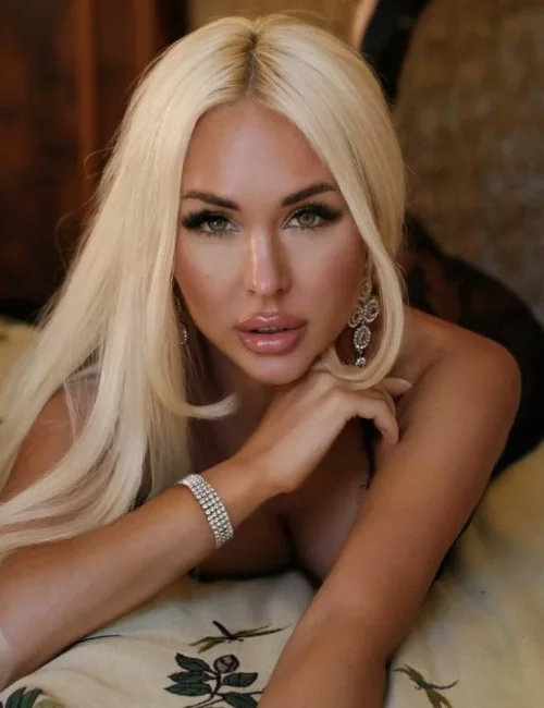 Darinya photo 16, european, athletic, blonde hair, 177 cm, 64 kg, Medium bust, Hong Kong