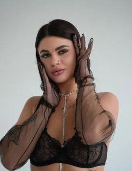Belinda photo 1, slavic, athletic, black hair, 166 cm, 53 kg, Small bust, Hong Kong