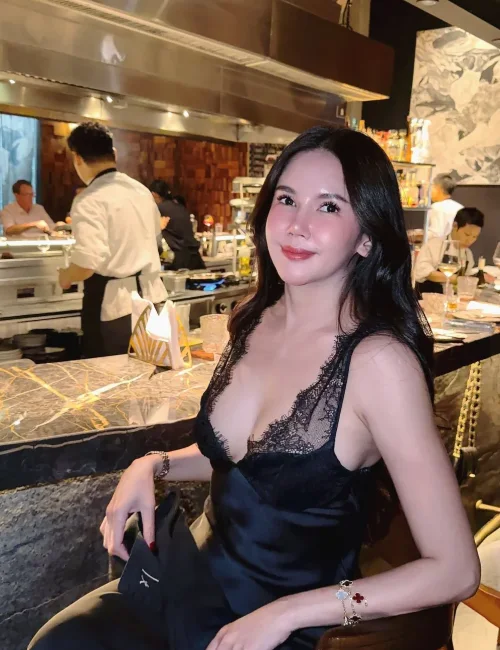 Ploypan photo 7, asian, petite, brunette, 162 cm, 52 kg, Small bust, Hong Kong