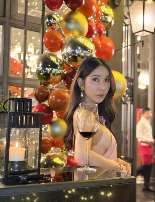 Tracy photo 6, asian, average, black hair, 167 cm, 58 kg, Medium bust, Hong Kong