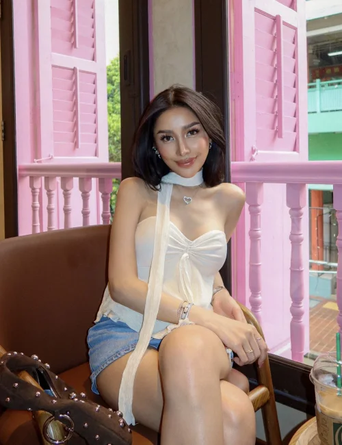 Sora photo 5, asian, athletic, black hair, 168 cm, 57 kg, Medium bust, Hong Kong