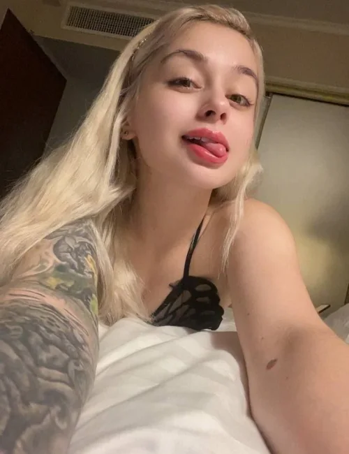 Serafima photo 7, slavic, athletic, blonde hair, 168 cm, 55 kg, Medium bust, Hong Kong