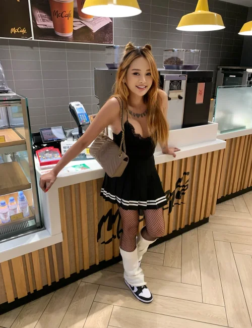 Neva photo 15, asian, athletic, red hair, 168 cm, 55 kg, Medium bust, Hong Kong