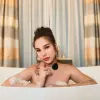 Madeline photo 15, asian, petite, brunette, 160 cm, 49 kg, Medium bust, Hong Kong