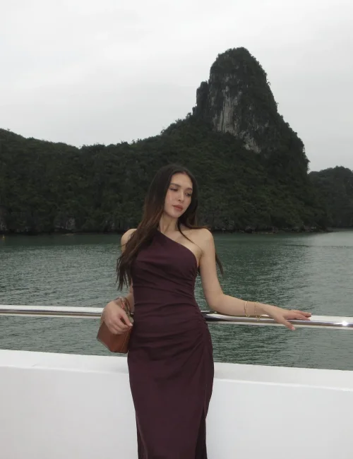 Intira photo 19, slavic, athletic, brunette, 170 cm, 57 kg, Medium bust, Hong Kong