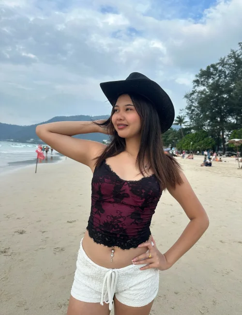 Tippawan photo 8, asian, petite, black hair, 160 cm, 51 kg, Medium bust, Hong Kong