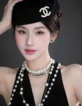 Candy photo 1, asian, average, black hair, 165 cm, 57 kg, Small bust, Hong Kong