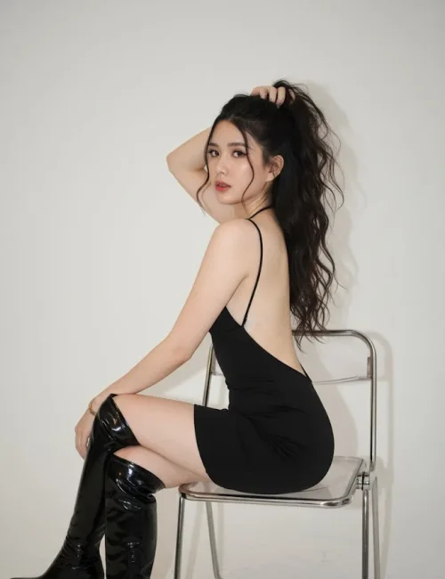 Tingxuan photo 1, asian, slim, black hair, 155 cm, 42 kg, Small bust, Hong Kong