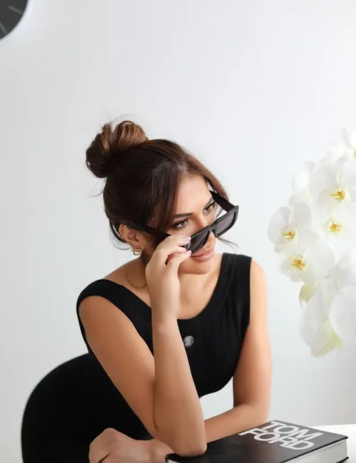 Inez photo 6, average, brunette, 166 cm, 59 kg, Medium bust, Hong Kong