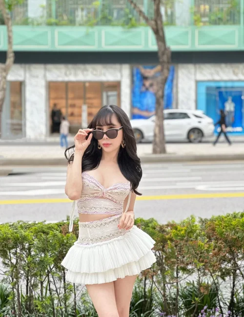Nakyung photo 8, asian, slim, brunette, 160 cm, 47 kg, Medium bust, Hong Kong
