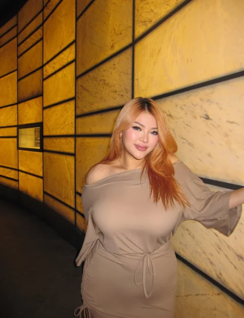 Katie photo 12, asian, busty, red hair, 172 cm, 61 kg, Large bust, Hong Kong