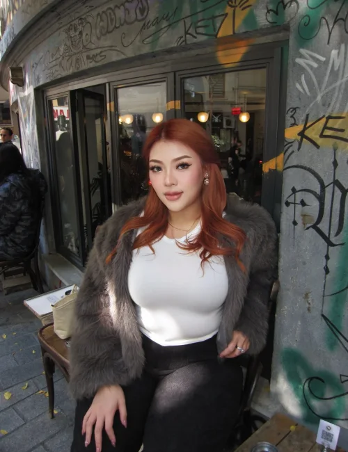 Katie photo 2, asian, busty, red hair, 172 cm, 61 kg, Large bust, Hong Kong