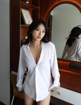 Jeenie photo 1, asian, average, black hair, 165 cm, 58 kg, Medium bust, Hong Kong