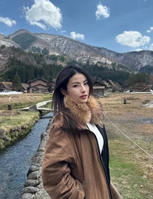 Jeenie photo 5, asian, average, black hair, 165 cm, 58 kg, Medium bust, Hong Kong