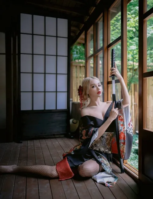 Elisaveta photo 4, slavic, average, blonde hair, 163 cm, 52 kg, Small bust, Hong Kong