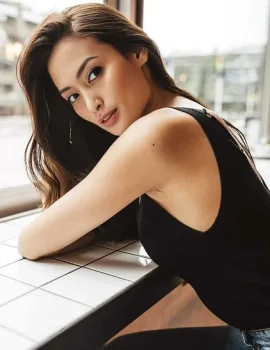 Mora photo 1, asian, average, brunette, 165 cm, 56 kg, Small bust, Hong Kong