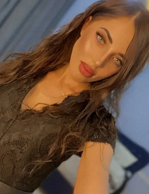 Layla photo 3, slavic, average, brunette, 171 cm, 62 kg, Medium bust, Hong Kong