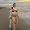 Yoshi photo 9, asian, curvy, black hair, 172 cm, 64 kg, Large bust, Hong Kong