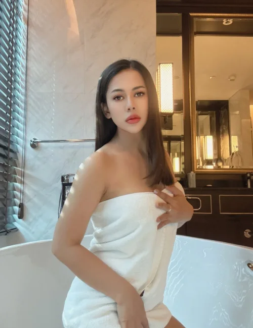 Thidarat photo 5, asian, slim, brunette, 157 cm, 44 kg, Large bust, Hong Kong