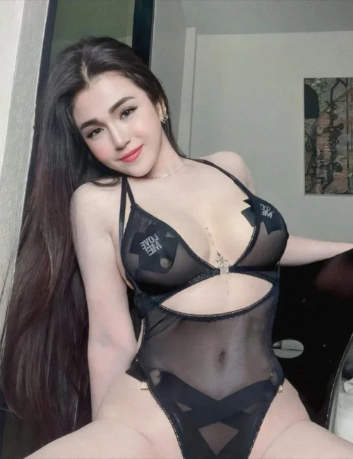 Machiko photo 3, asian, petite, brunette, 160 cm, 54 kg, Medium bust, Hong Kong