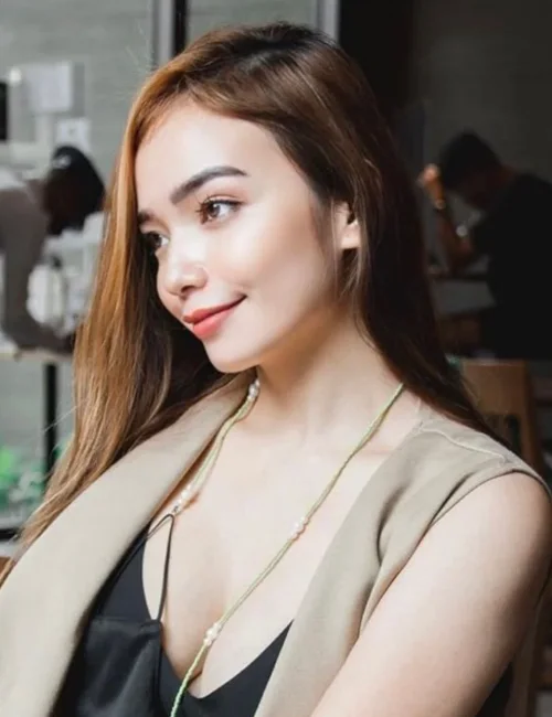 Lin photo 6, asian, petite, brunette, 159 cm, 51 kg, Small bust, Hong Kong