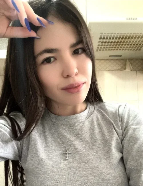 Esme photo 4, asian, slim, brunette, 152 cm, 41 kg, Small bust, Hong Kong