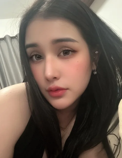 Angela photo 5, asian, average, black hair, 175 cm, 68 kg, Medium bust, Hong Kong