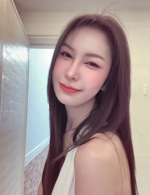 Pearl photo 5, asian, average, black hair, 163 cm, 55 kg, Medium bust, Hong Kong