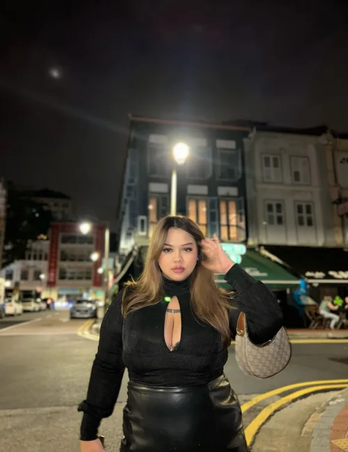 Xiaoli photo 1, asian, busty, brunette, 157 cm, 50 kg, Large bust, Hong Kong