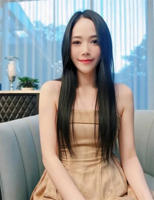 Supaporn photo 7, asian, petite, black hair, 155 cm, 45 kg, Small bust, Hong Kong