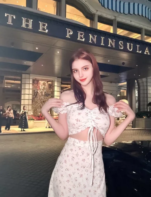 Claire photo 5, slavic, average, red hair, 171 cm, 60 kg, Medium bust, Hong Kong