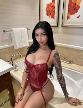 Florinda photo 1, slavic, busty, black hair, 160 cm, 52 kg, Large bust, Hong Kong