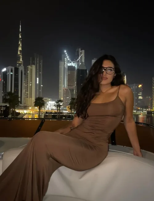 Zola photo 7, slavic, average, black hair, 173 cm, 64 kg, Medium bust, Hong Kong