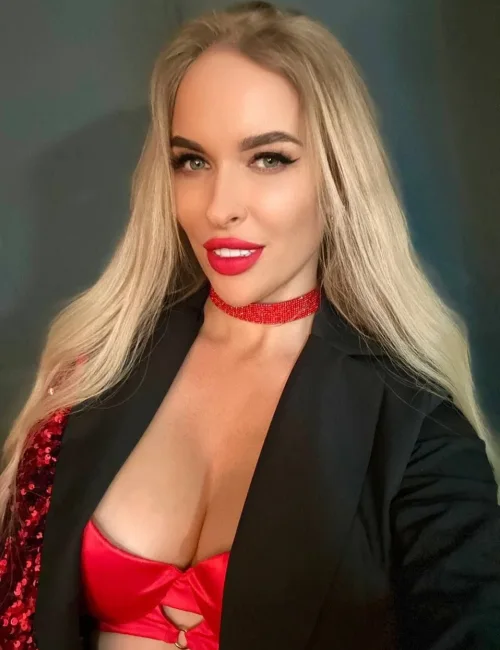 Ivory photo 23, slavic, athletic, blonde hair, 167 cm, 57 kg, Medium bust, Hong Kong