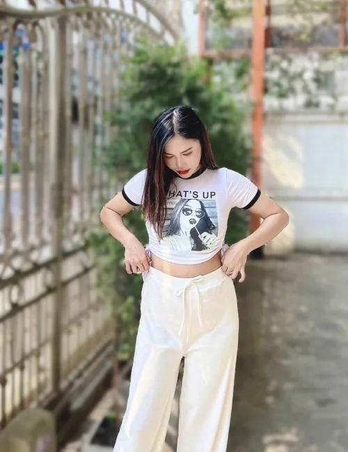 Pimnipa photo 4, asian, petite, brunette, 158 cm, 49 kg, Medium bust, Hong Kong