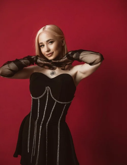 Cerise photo 6, european, petite, blonde hair, 158 cm, 49 kg, Medium bust, Hong Kong