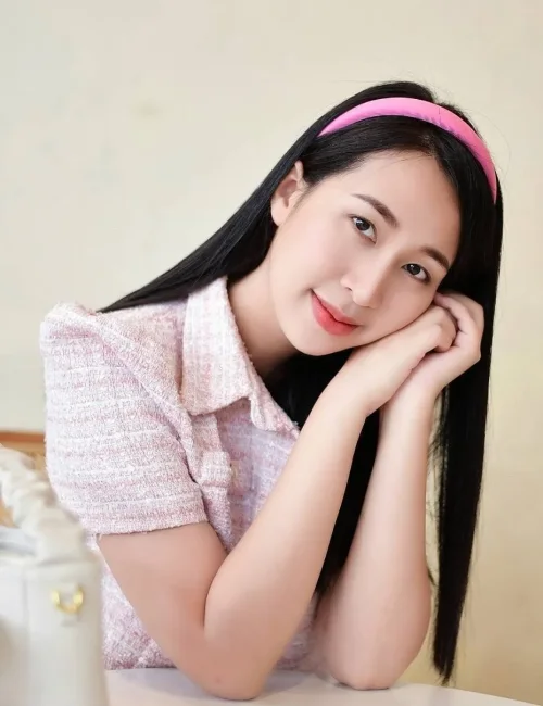 Tomoko photo 6, asian, petite, black hair, 162 cm, 51 kg, Small bust, Hong Kong
