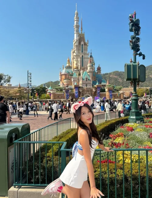 Ratri photo 6, asian, petite, black hair, 160 cm, 51 kg, Medium bust, Hong Kong