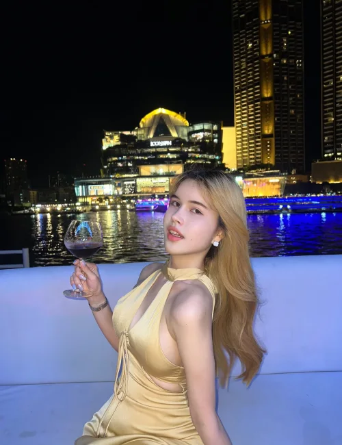 Sunyo photo 4, asian, athletic, blonde hair, 165 cm, 52 kg, Medium bust, Hong Kong